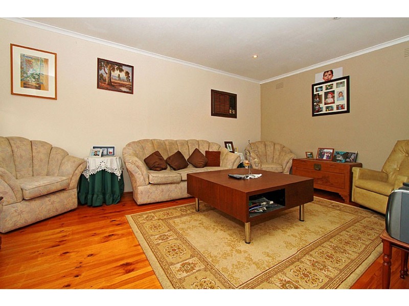 5 Duval Crt, Albanvale VIC 3021