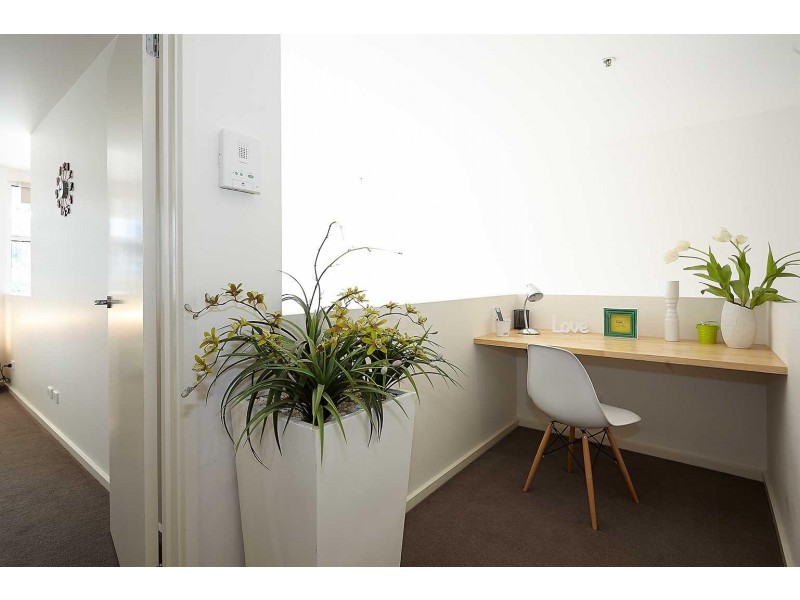 7-9 Bell St, Coburg VIC 3058