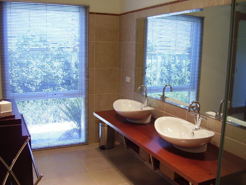 27 Blenheim Way, Caroline Springs VIC 3023