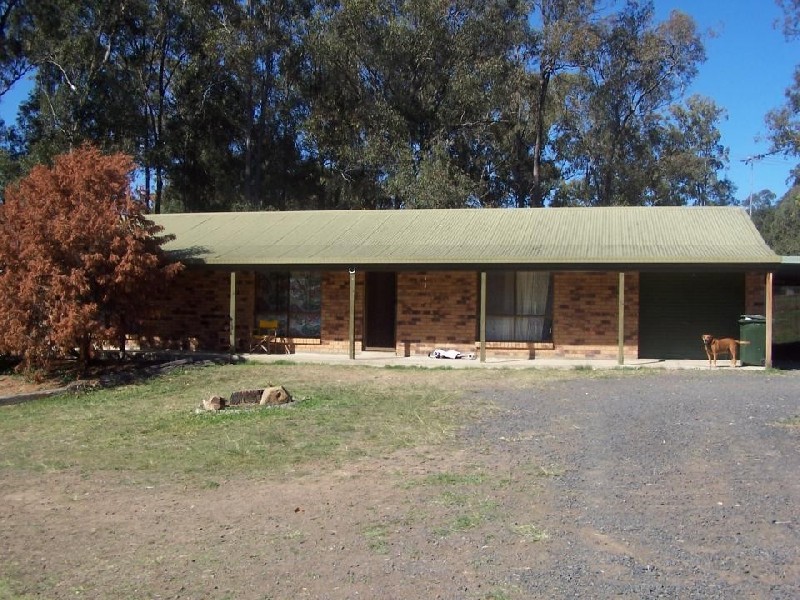 2 Arthy Dr, Cedar Grove QLD 4285