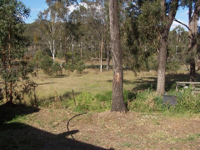 2 Arthy Dr, Cedar Grove QLD 4285