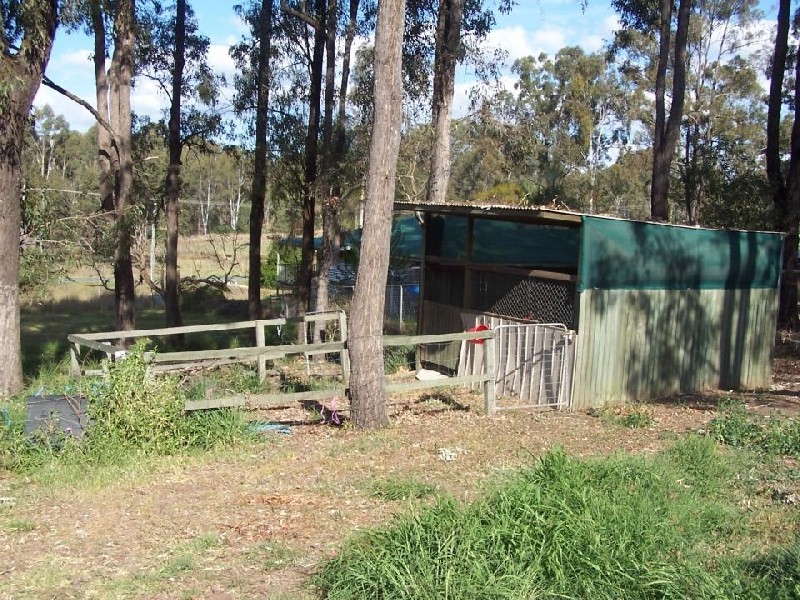 2 Arthy Dr, Cedar Grove QLD 4285