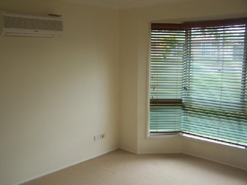 14 riseborough cr, Crestmead QLD 4132