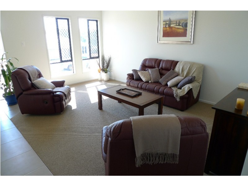 20 Stone Brook Court, Cashmere QLD 4500