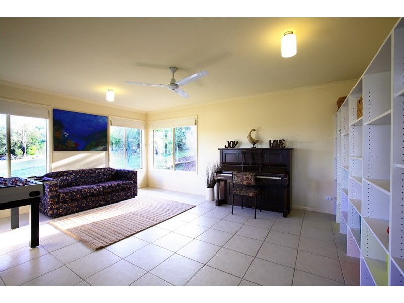 13 Meadowood Close, Highvale QLD 4520
