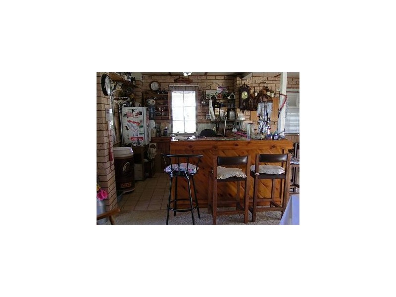 16 Ann Street, Mitchell QLD 4465