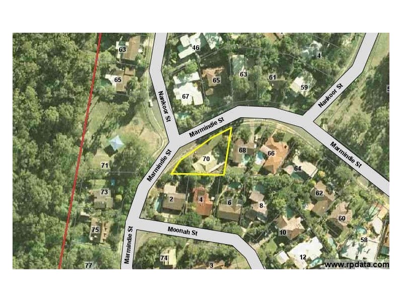 70 Marmindie St, Chapel Hill QLD 4069