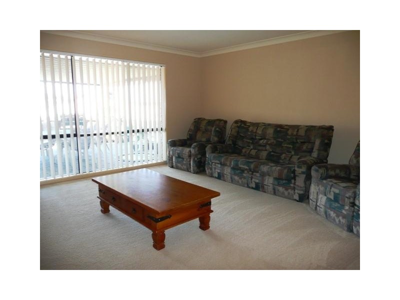 3 Carolyn St, Upper Coomera QLD 4209