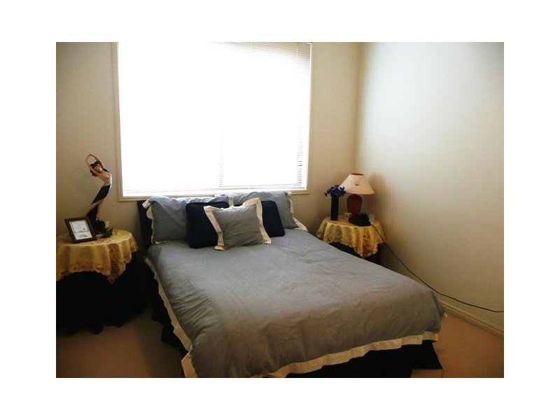 8 Fairbairn Ct, Oxenford QLD 4210