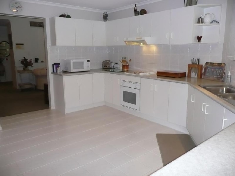 57 Ontario Cres, Parkinson QLD 4115