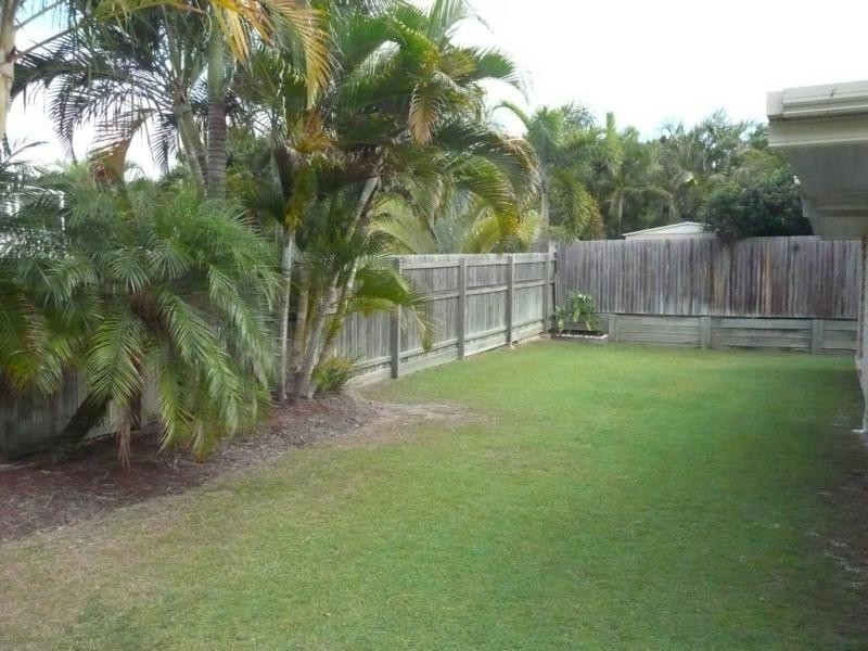 57 Ontario Cres, Parkinson QLD 4115