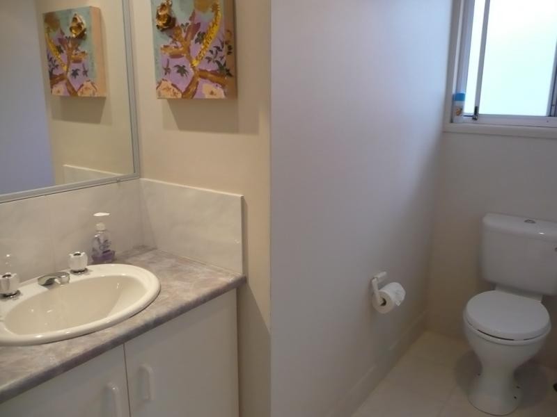 57 Ontario Cres, Parkinson QLD 4115