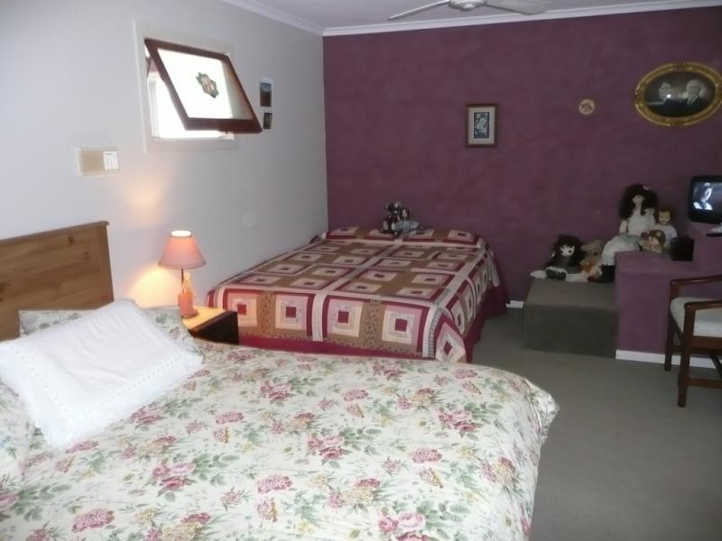 57 Ontario Cres, Parkinson QLD 4115
