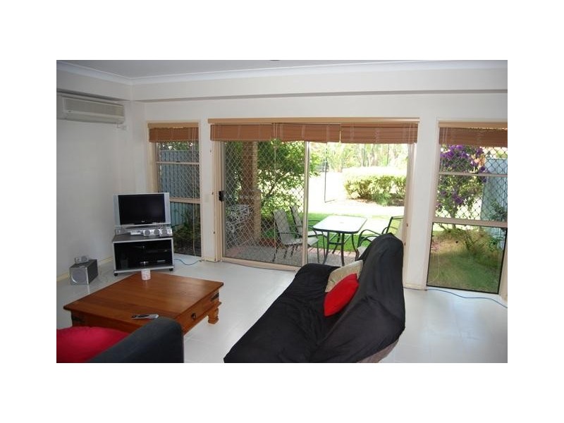 3 Bronberg Ct, Southport QLD 4215