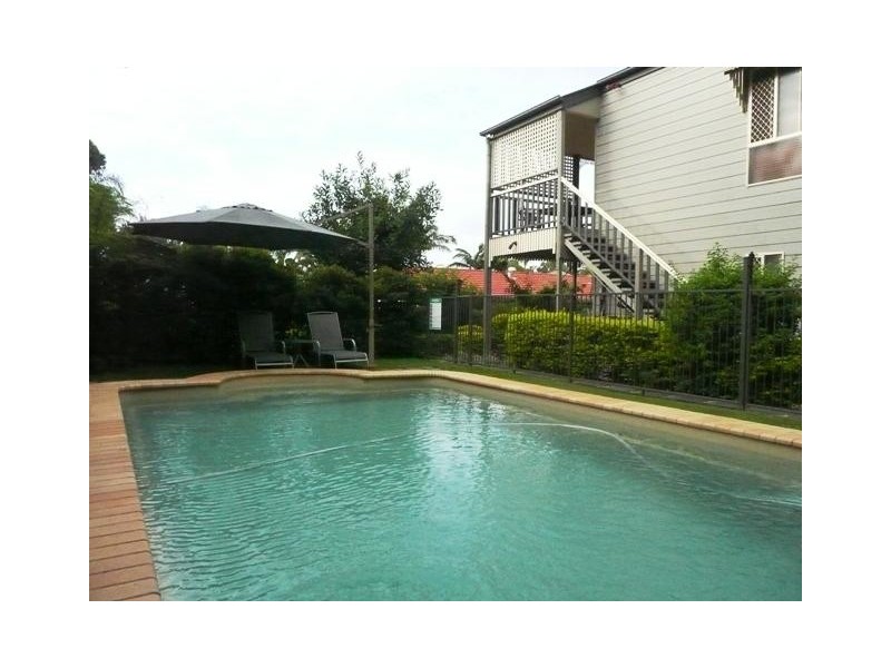 8 Iragana St, Hope Island QLD 4212