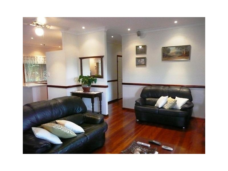 8 Iragana St, Hope Island QLD 4212