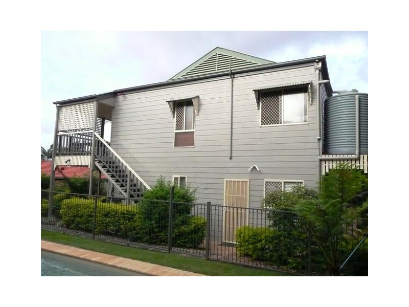 8 Iragana St, Hope Island QLD 4212