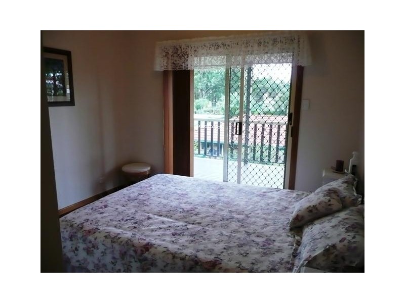8 Iragana St, Hope Island QLD 4212
