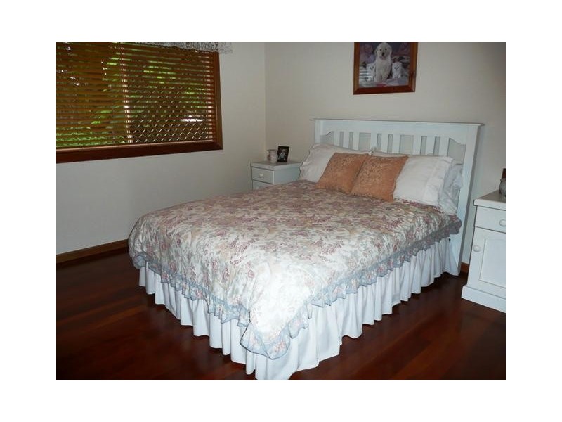 8 Iragana St, Hope Island QLD 4212