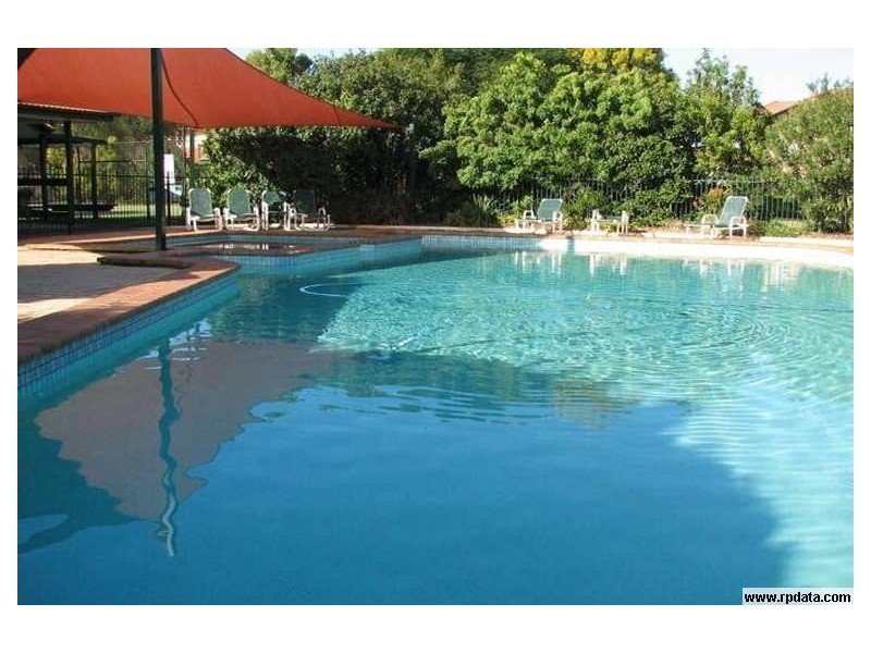 23 Tristan Ct, Benowa QLD 4217