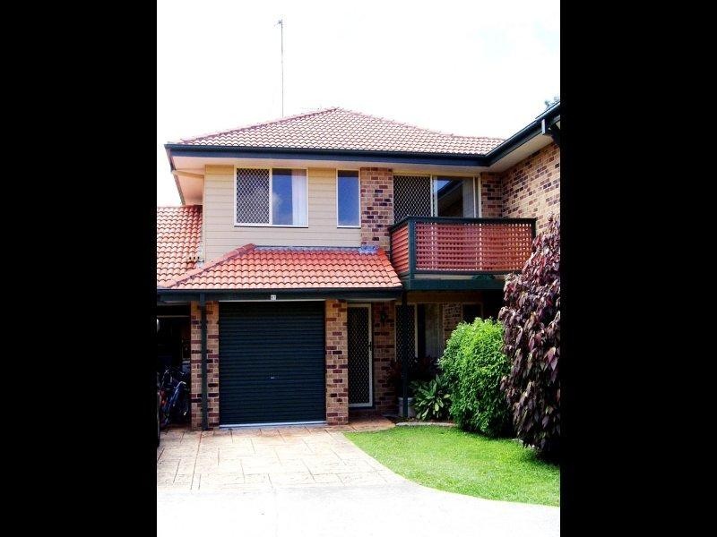 23 Tristan Ct, Benowa QLD 4217