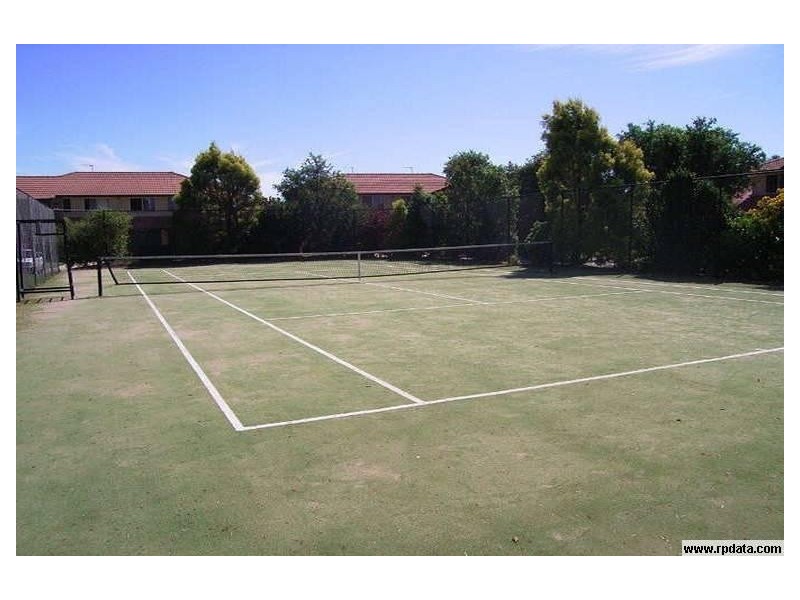 23 Tristan Ct, Benowa QLD 4217