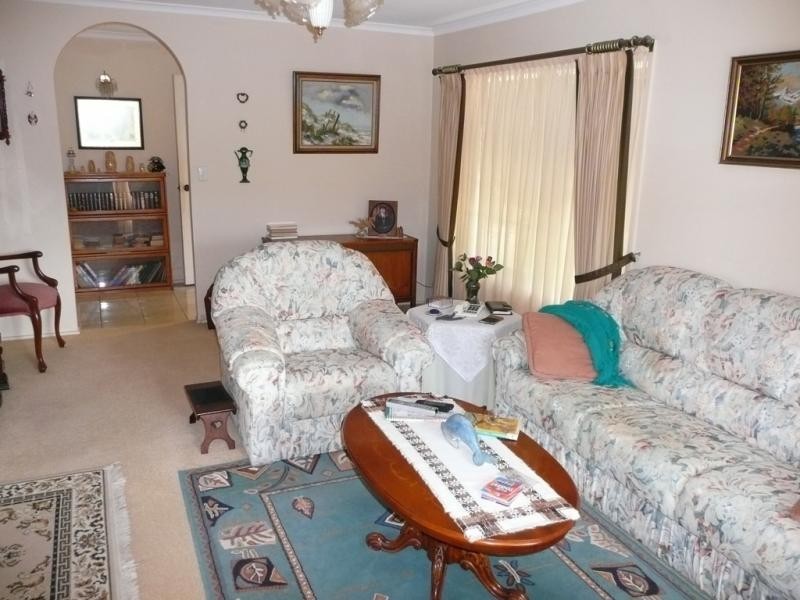 77 Sovereign Dr, Mermaid Waters QLD 4218