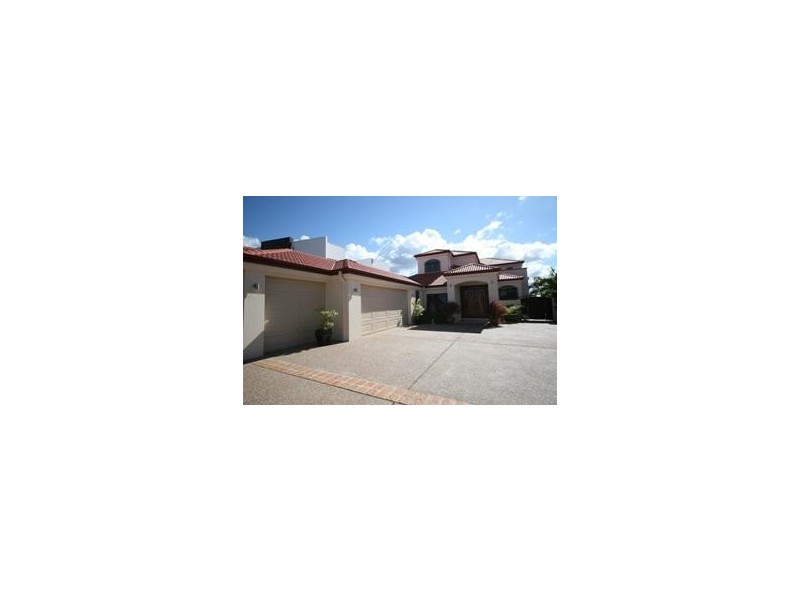2161 Beaufort Way, Hope Island QLD 4212