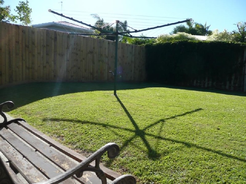 2/203 Central St, Labrador QLD 4215