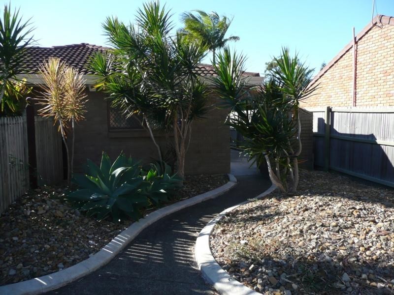 2/203 Central St, Labrador QLD 4215