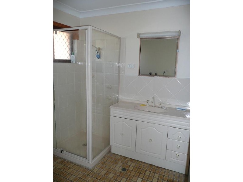 2/203 Central St, Labrador QLD 4215