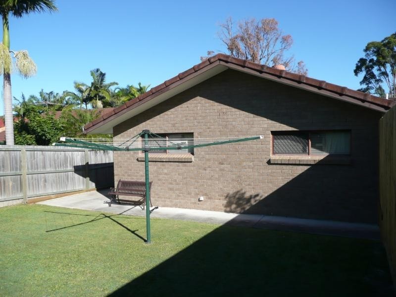 2/203 Central St, Labrador QLD 4215