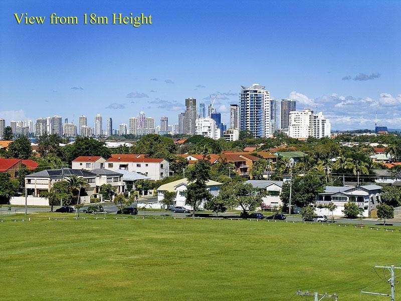 15 Bath St, Labrador QLD 4215