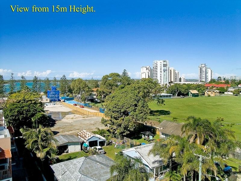 15 Bath St, Labrador QLD 4215