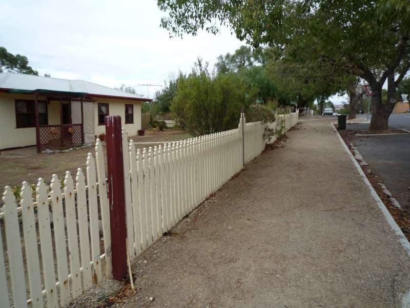 8 Rowe Street, Strathalbyn SA 5255