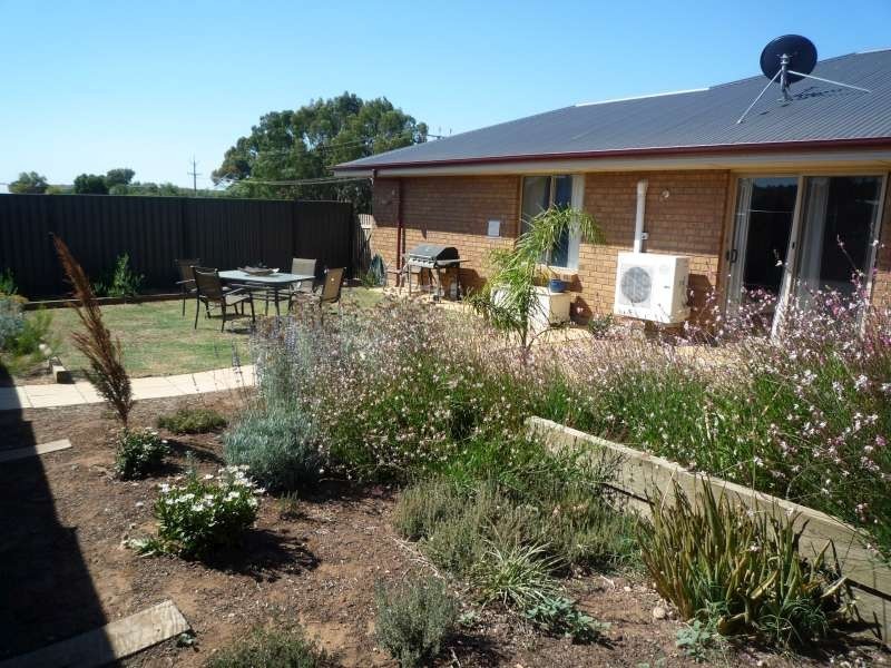 39 Tooma Drive, Murray Bridge East SA 5253