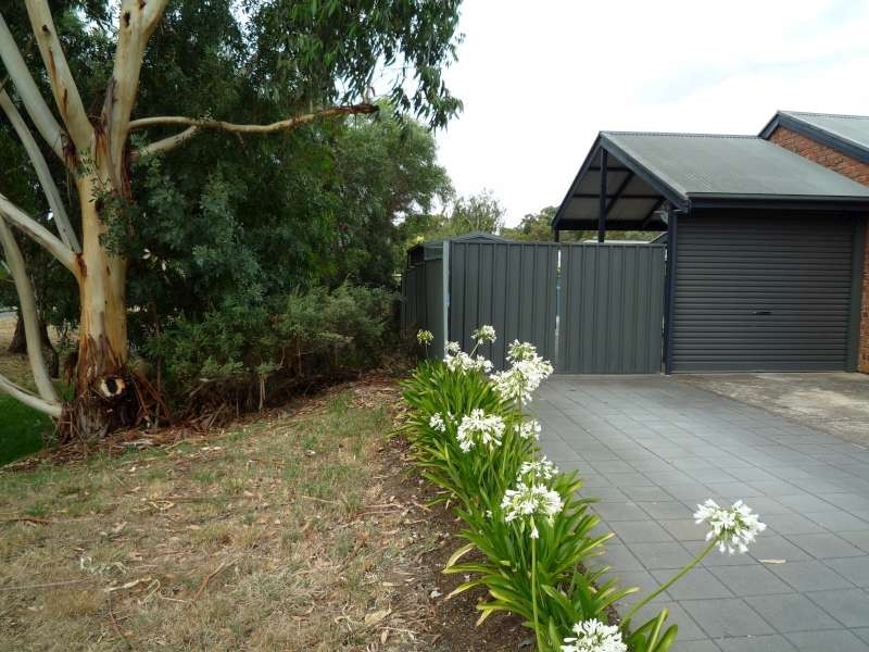 13 Douglas Drive, Mount Barker SA 5251