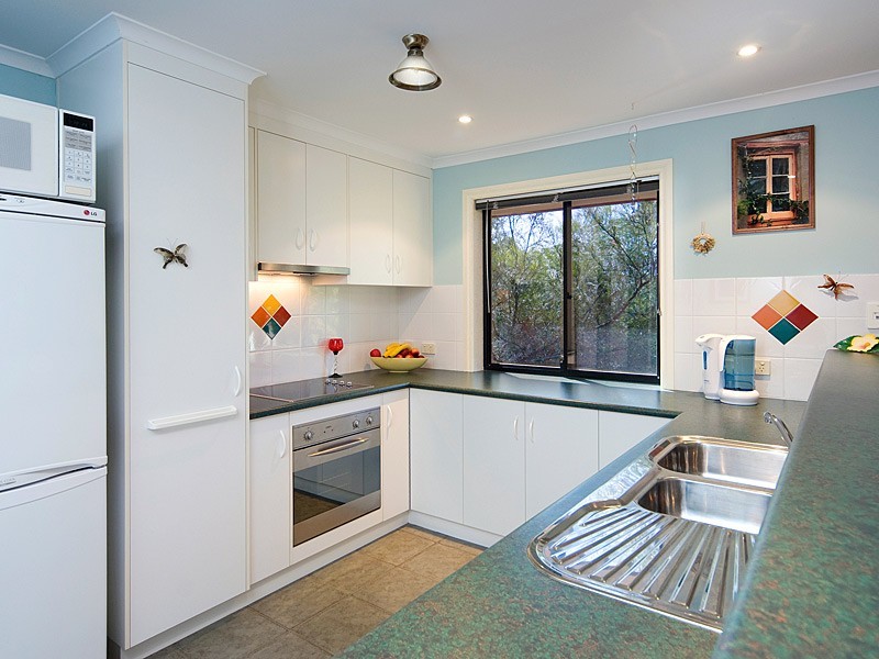 61 Parker Avenue, Strathalbyn SA 5255