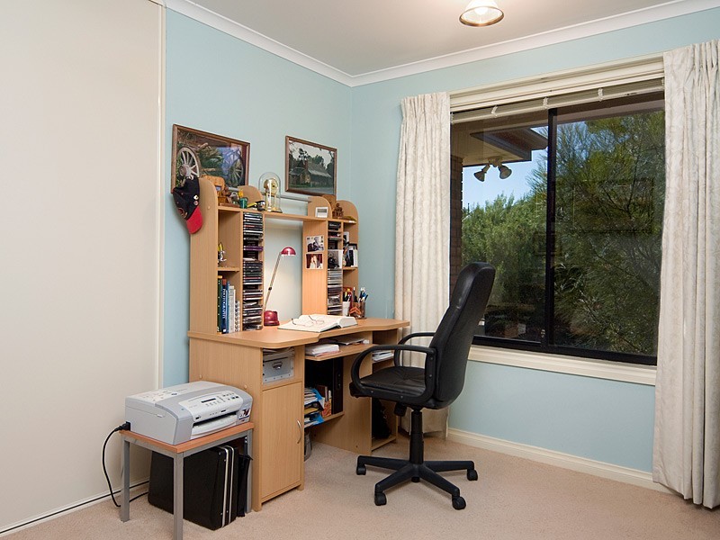 61 Parker Avenue, Strathalbyn SA 5255