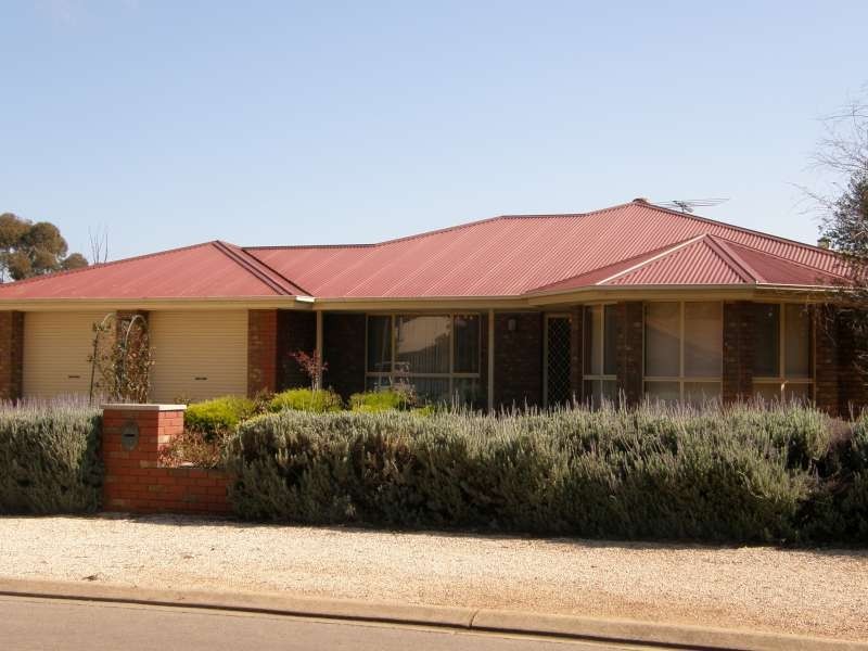 3 Liverpool Drive, Strathalbyn SA 5255