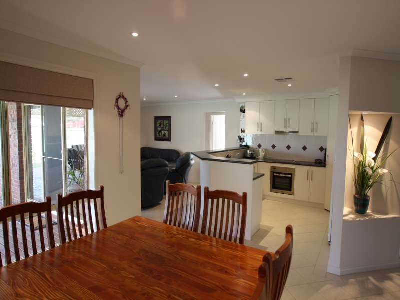 15 Strathford Way, Strathalbyn SA 5255