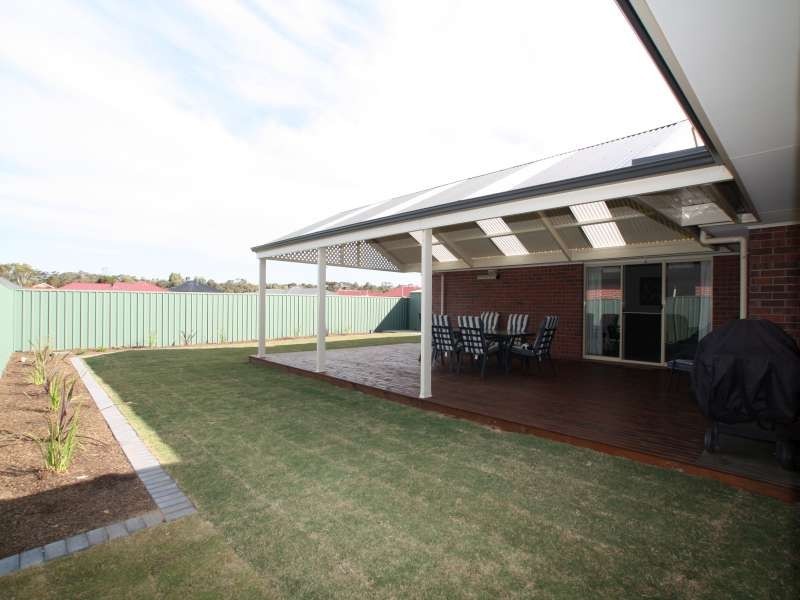15 Strathford Way, Strathalbyn SA 5255