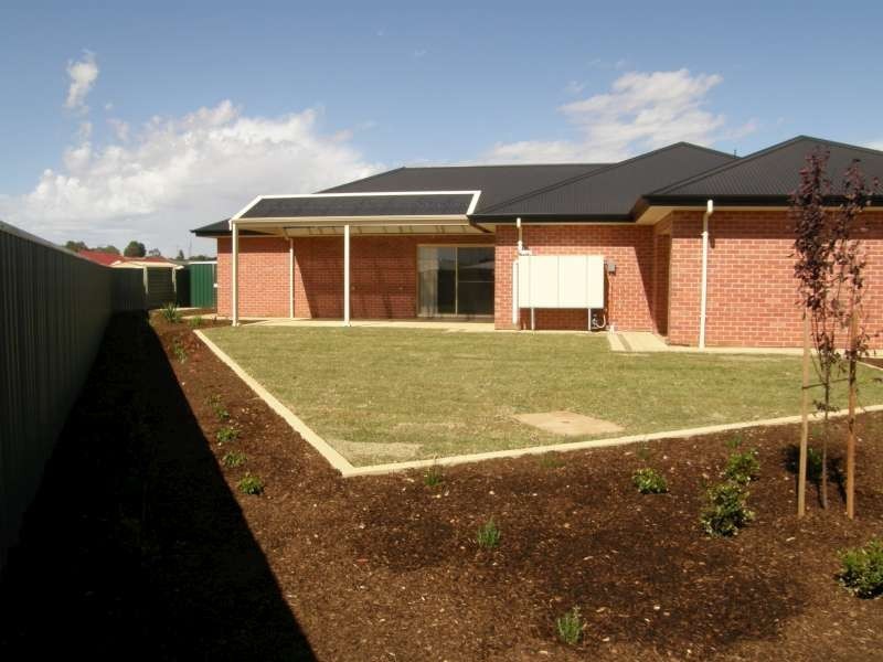 13 Strathford Way, Strathalbyn SA 5255