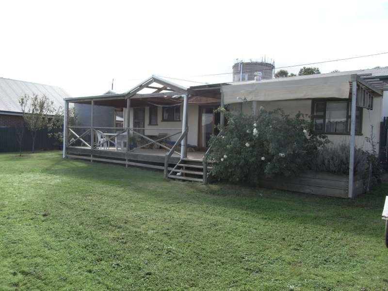 1 Elliott Street, Strathalbyn SA 5255
