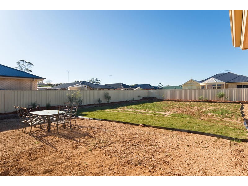 64 Hampden Way, Strathalbyn SA 5255