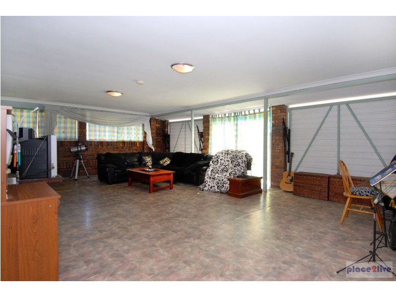 225 GIBBONS RD, Samford QLD 4520