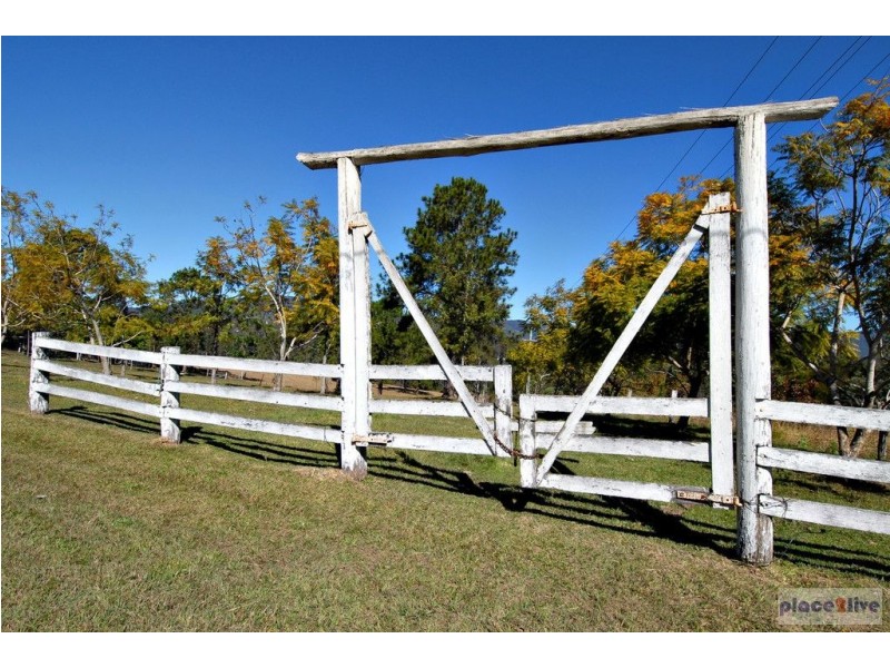 225 GIBBONS RD, Samford QLD 4520