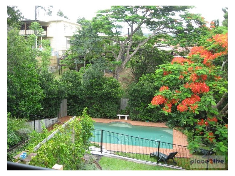 25 Barton Street, Bardon QLD 4065