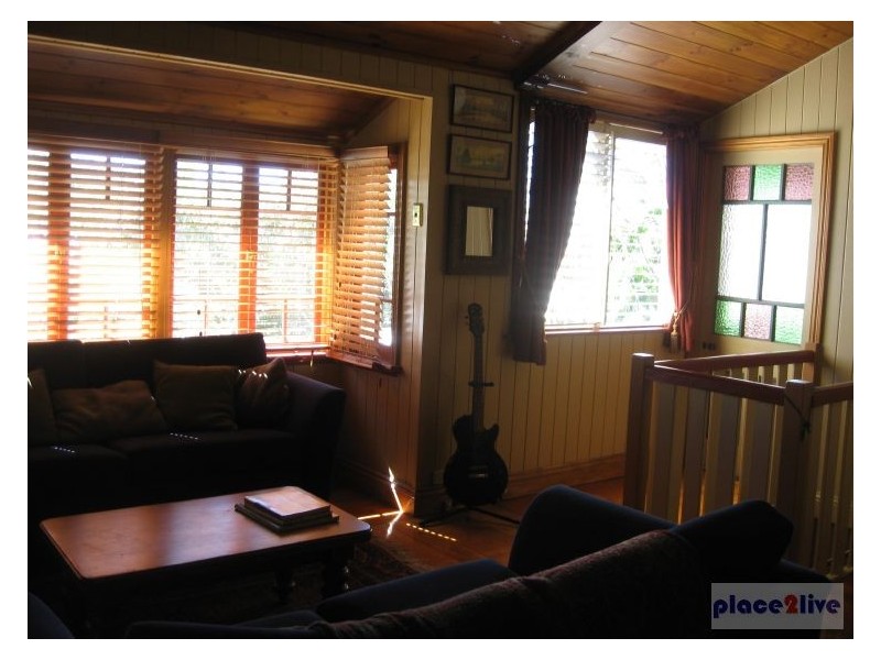 25 Barton Street, Bardon QLD 4065