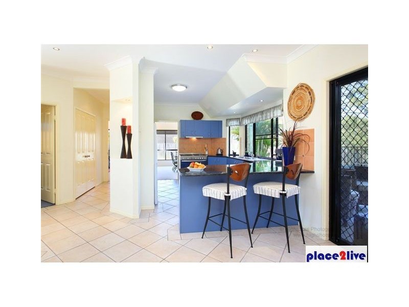 6 SPRY CT, Petrie QLD 4502
